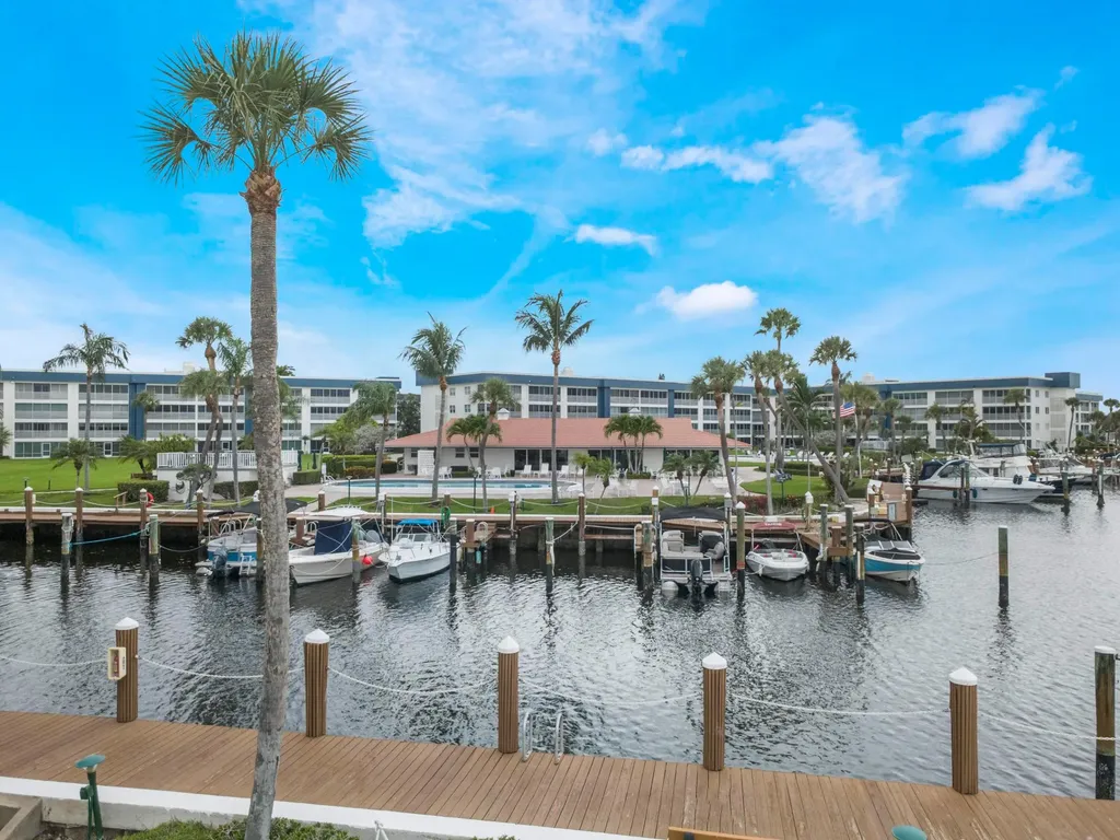 3421 Spanish Trail Delray Beach FL 33483