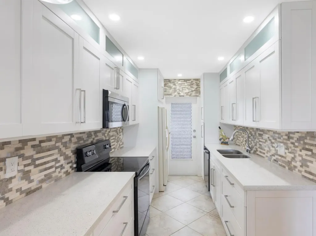 3421 Spanish Trail Delray Beach FL 33483