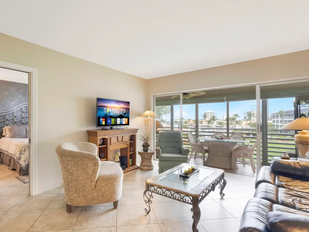 3421 Spanish Trail Delray Beach FL 33483