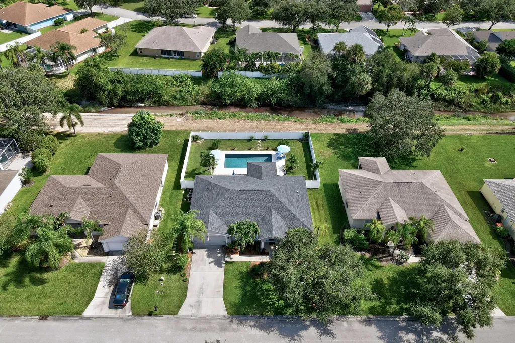 150 36th Court SW Vero Beach FL 32968