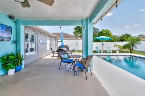 150 36th Court SW Vero Beach FL 32968