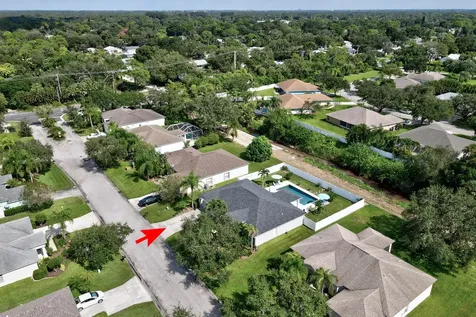 150 36th Court SW Vero Beach FL 32968