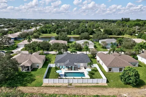 150 36th Court SW Vero Beach FL 32968