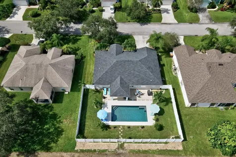 150 36th Court SW Vero Beach FL 32968