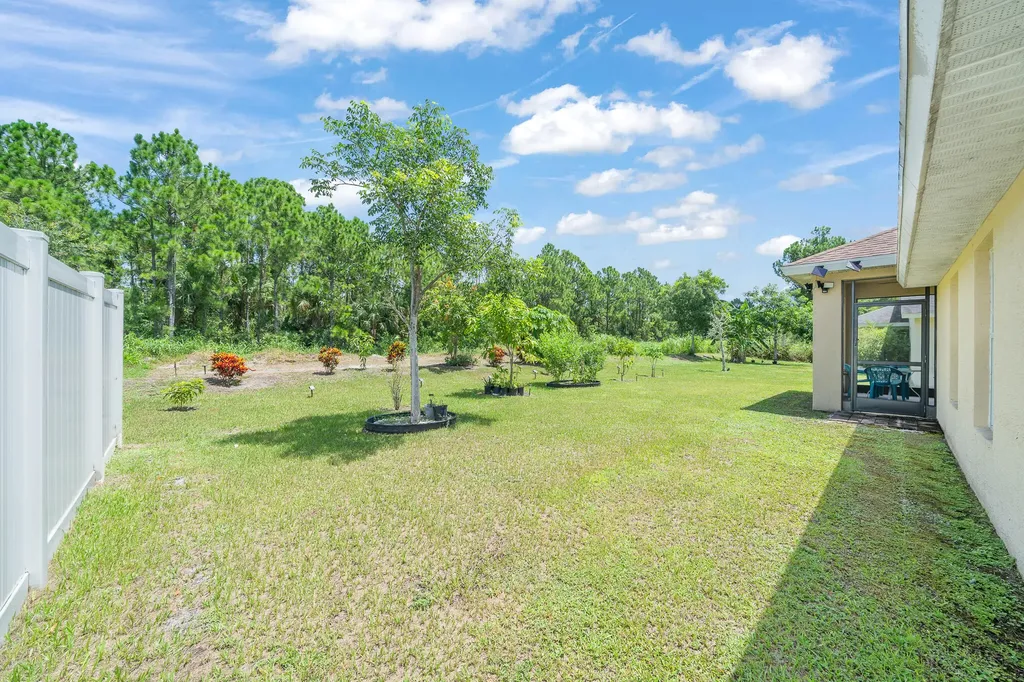 9760 Palm Breezes Drive Fort Pierce FL 34945