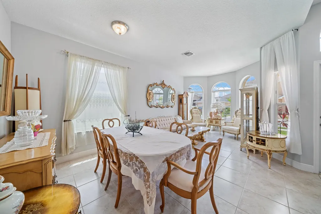 9760 Palm Breezes Drive Fort Pierce FL 34945
