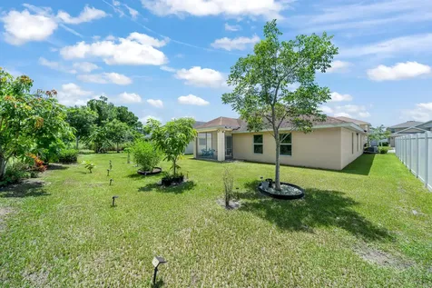 9760 Palm Breezes Drive Fort Pierce FL 34945