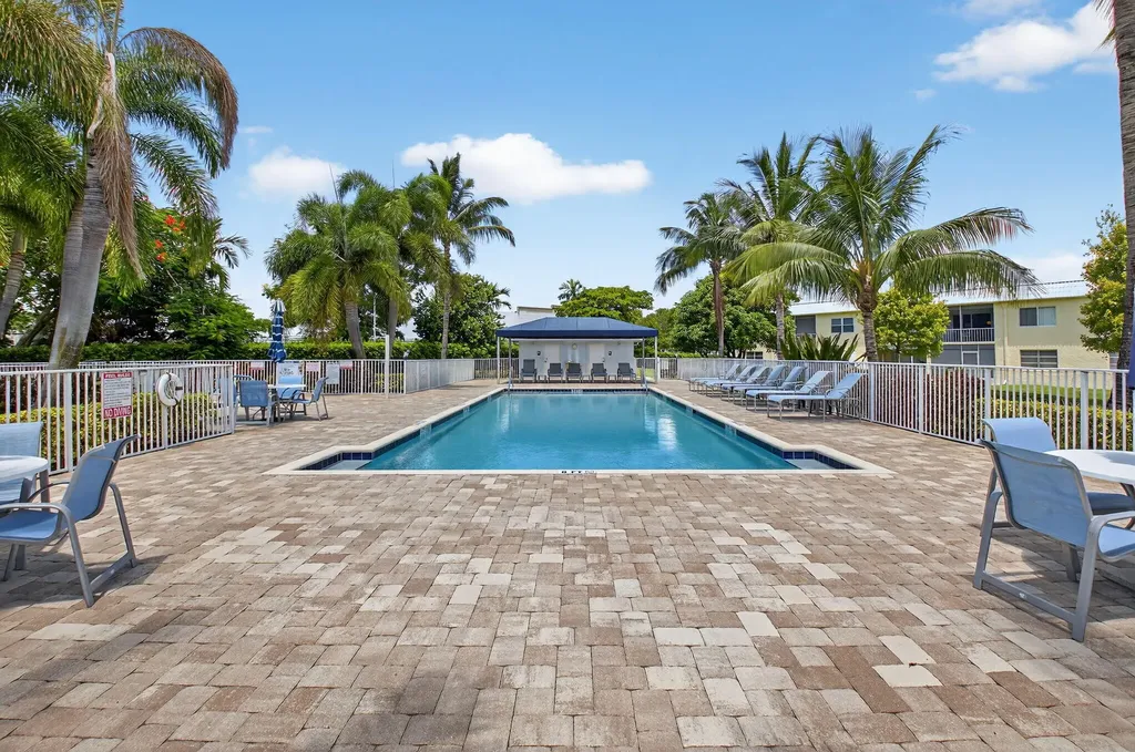 9886 Marina Boulevard Boca Raton FL 33428