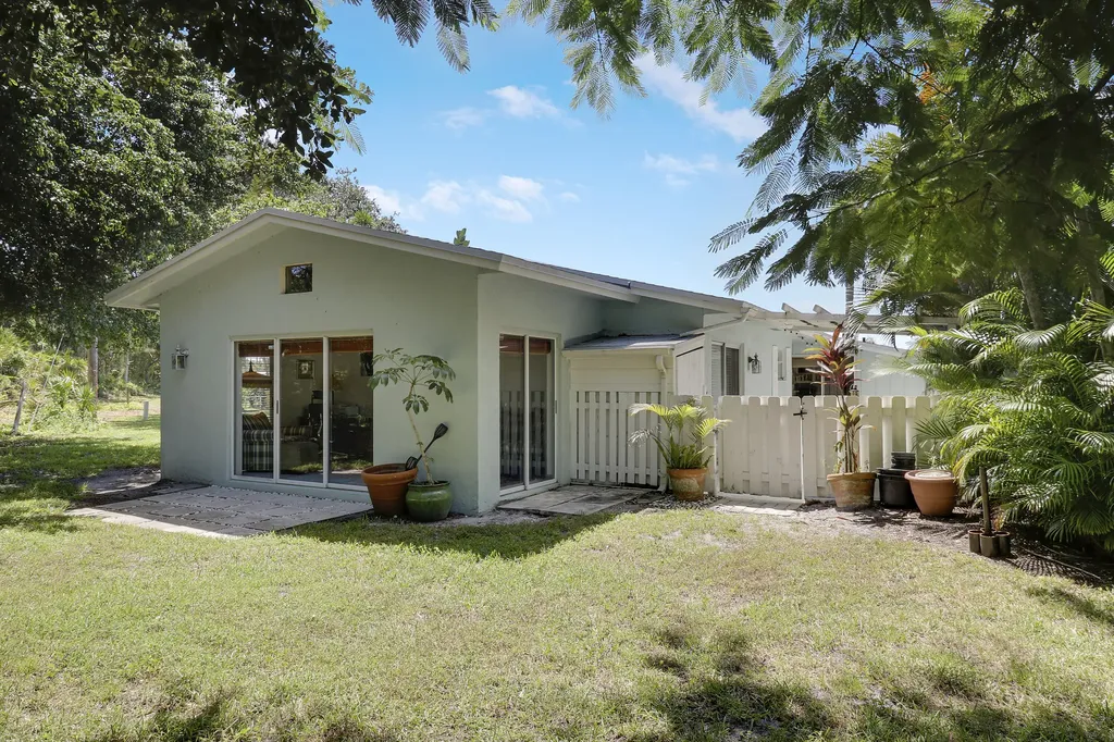 1329 Chippewa Street Jupiter FL 33458