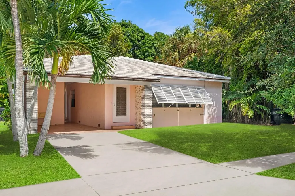 90 17th Avenue S Lake Worth Beach FL 33460