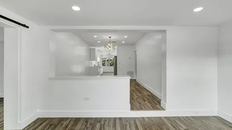11 NW 117th Street Miami FL 33168