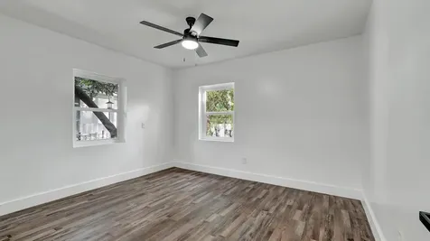 11 NW 117th Street Miami FL 33168