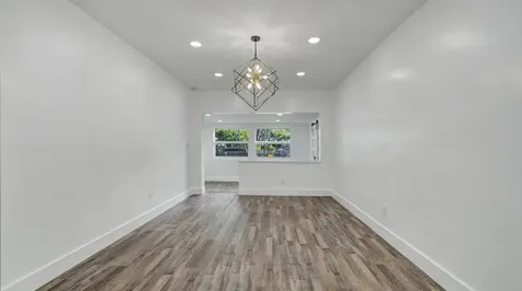 11 NW 117th Street Miami FL 33168