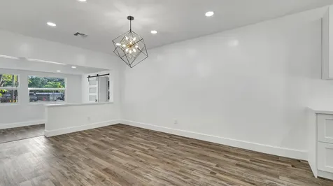 11 NW 117th Street Miami FL 33168