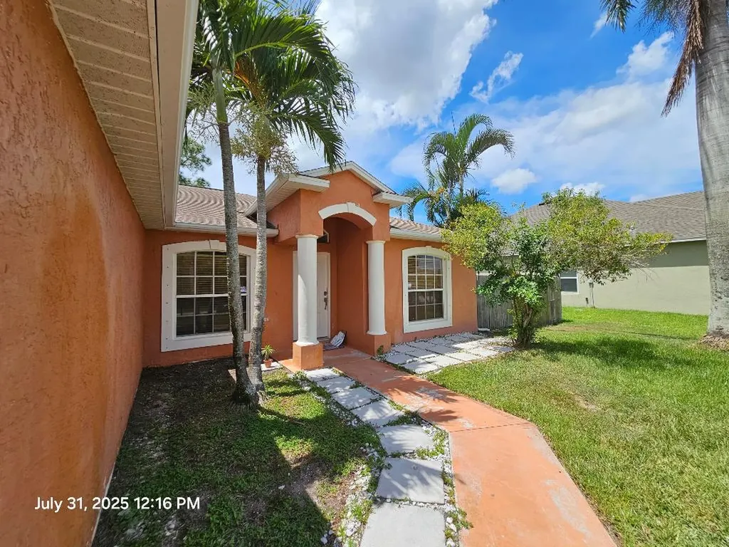 242 SW Janice Avenue Port St Lucie FL 34953