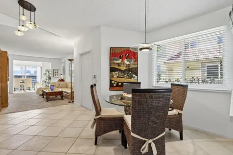 6806 Via Regina Boca Raton FL 33433