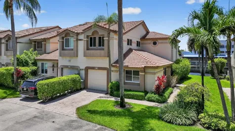 6806 Via Regina Boca Raton FL 33433