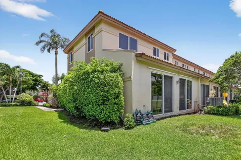 6806 Via Regina Boca Raton FL 33433