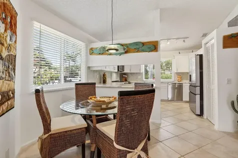 6806 Via Regina Boca Raton FL 33433
