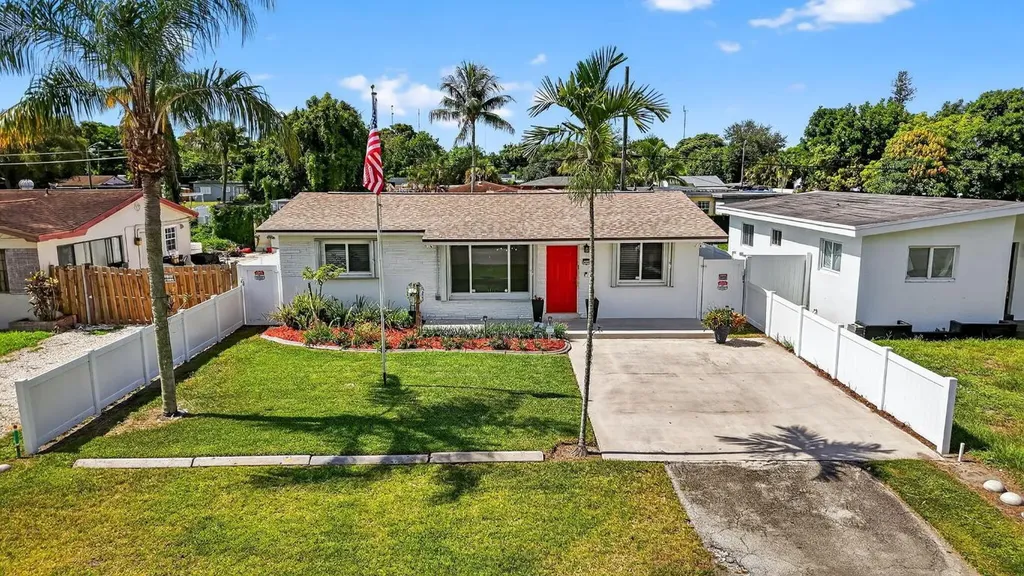 6360 Plunkett Street Hollywood FL 33023