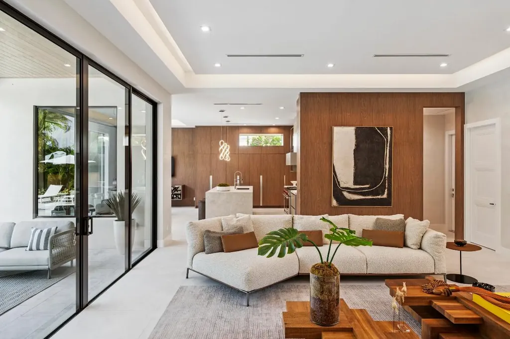 354 NE 4th Street Boca Raton FL 33432