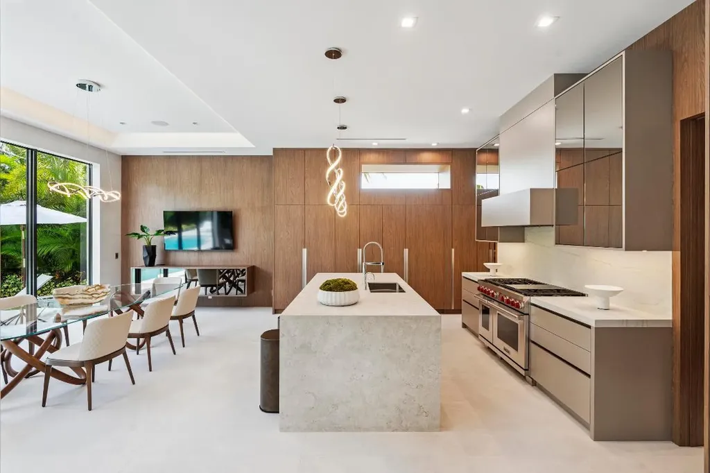 354 NE 4th Street Boca Raton FL 33432