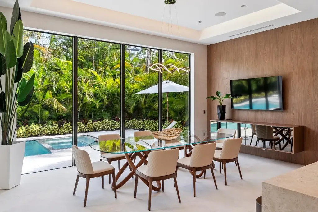 354 NE 4th Street Boca Raton FL 33432