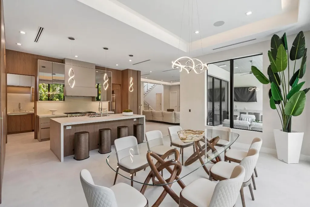 354 NE 4th Street Boca Raton FL 33432