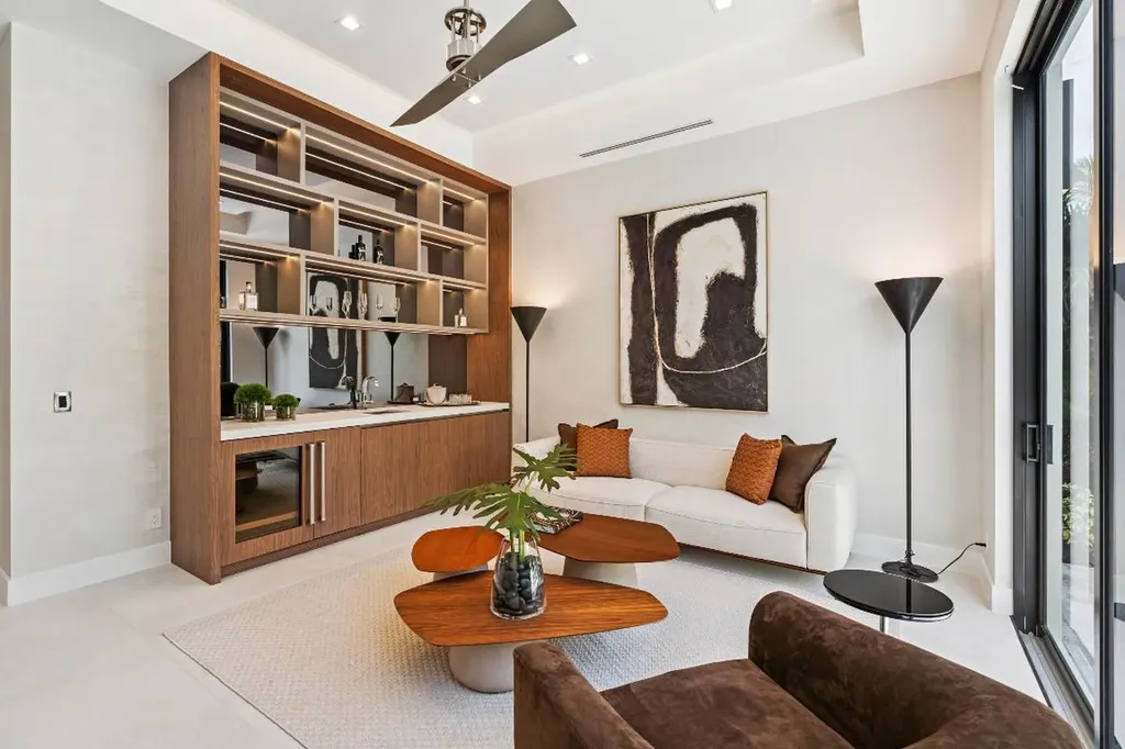 354 NE 4th Street Boca Raton FL 33432