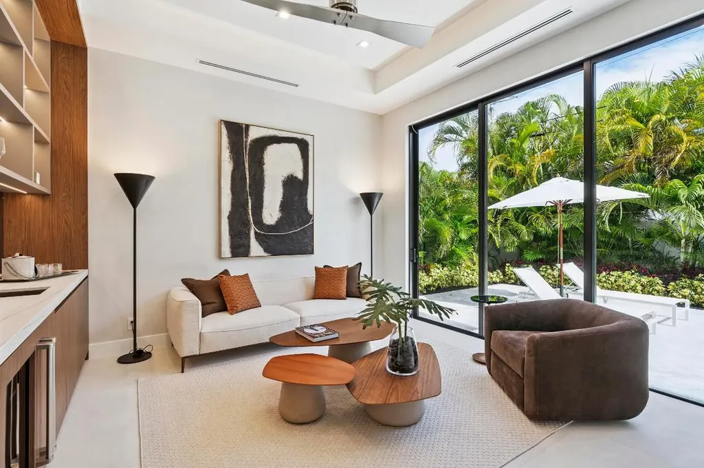 354 NE 4th Street Boca Raton FL 33432