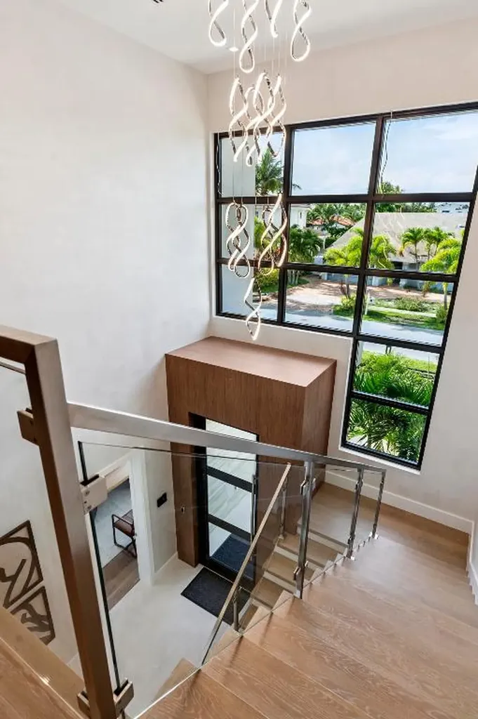 354 NE 4th Street Boca Raton FL 33432