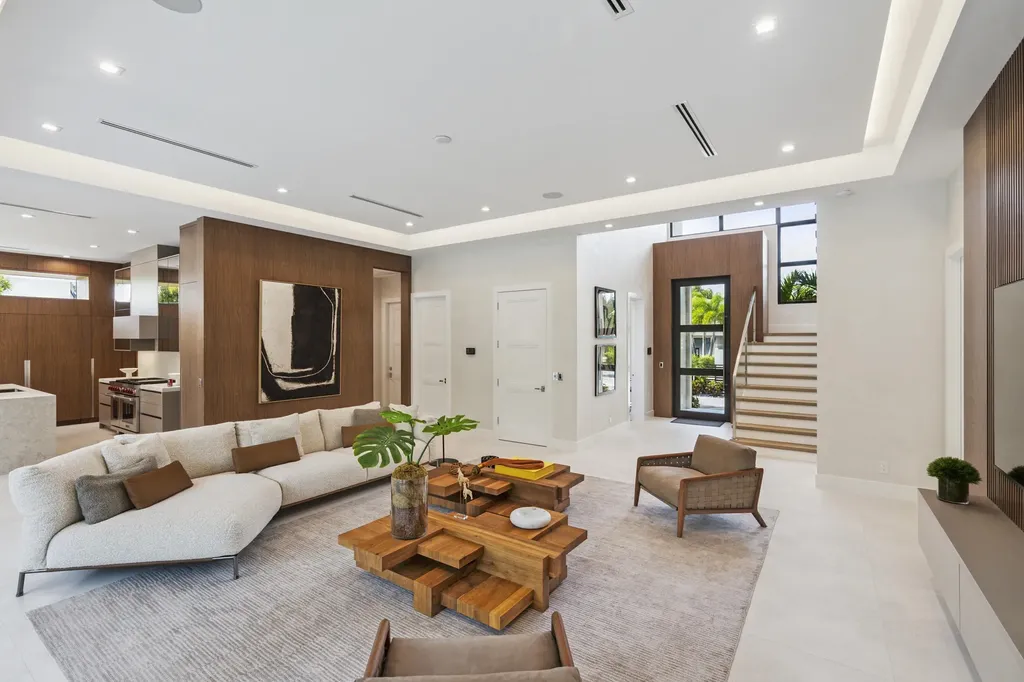 354 NE 4th Street Boca Raton FL 33432