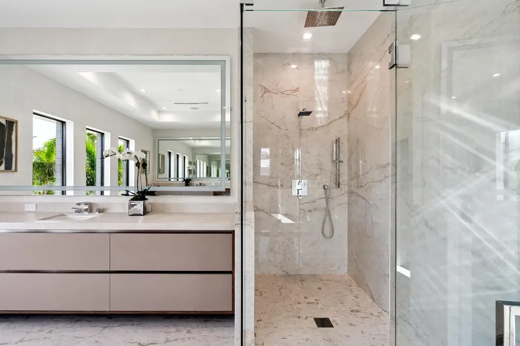 354 NE 4th Street Boca Raton FL 33432