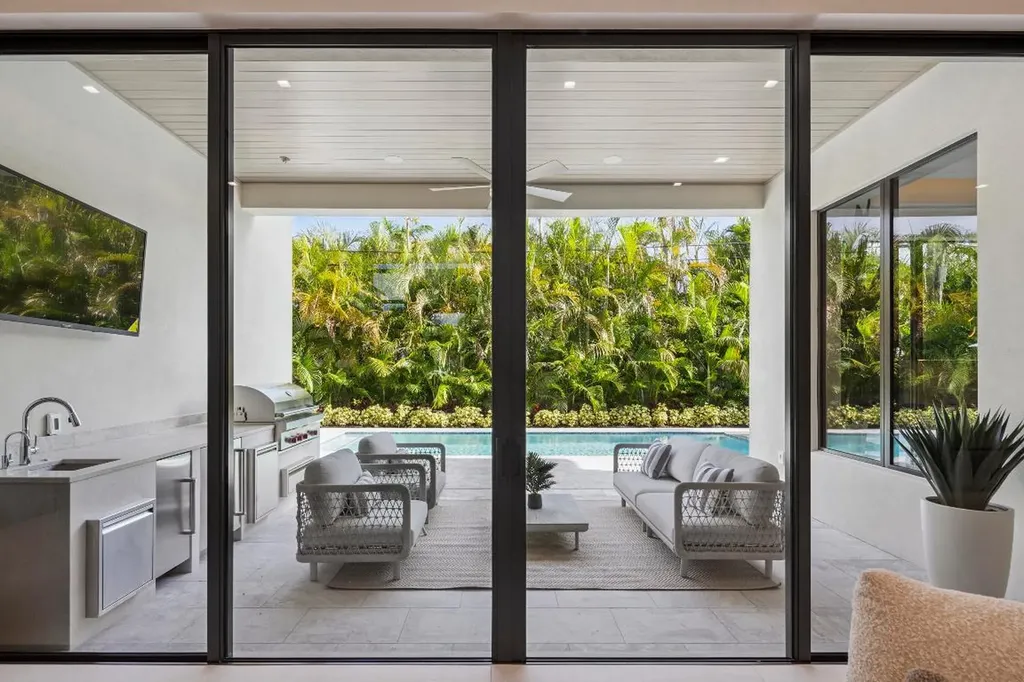 354 NE 4th Street Boca Raton FL 33432