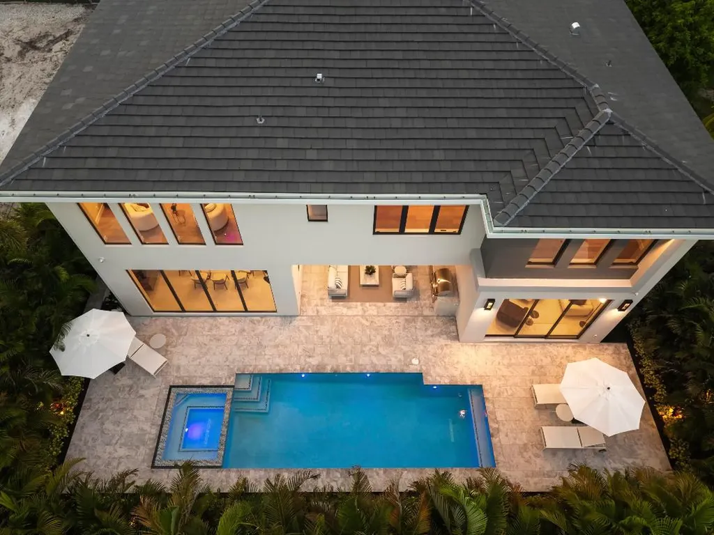 354 NE 4th Street Boca Raton FL 33432