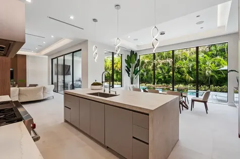 354 NE 4th Street Boca Raton FL 33432