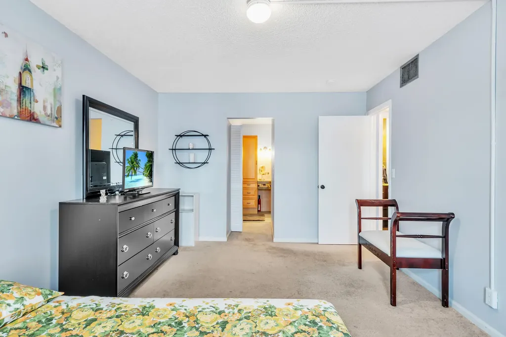 130 Cypress Club Drive Pompano Beach FL 33060