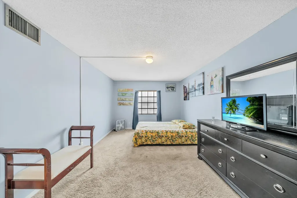 130 Cypress Club Drive Pompano Beach FL 33060