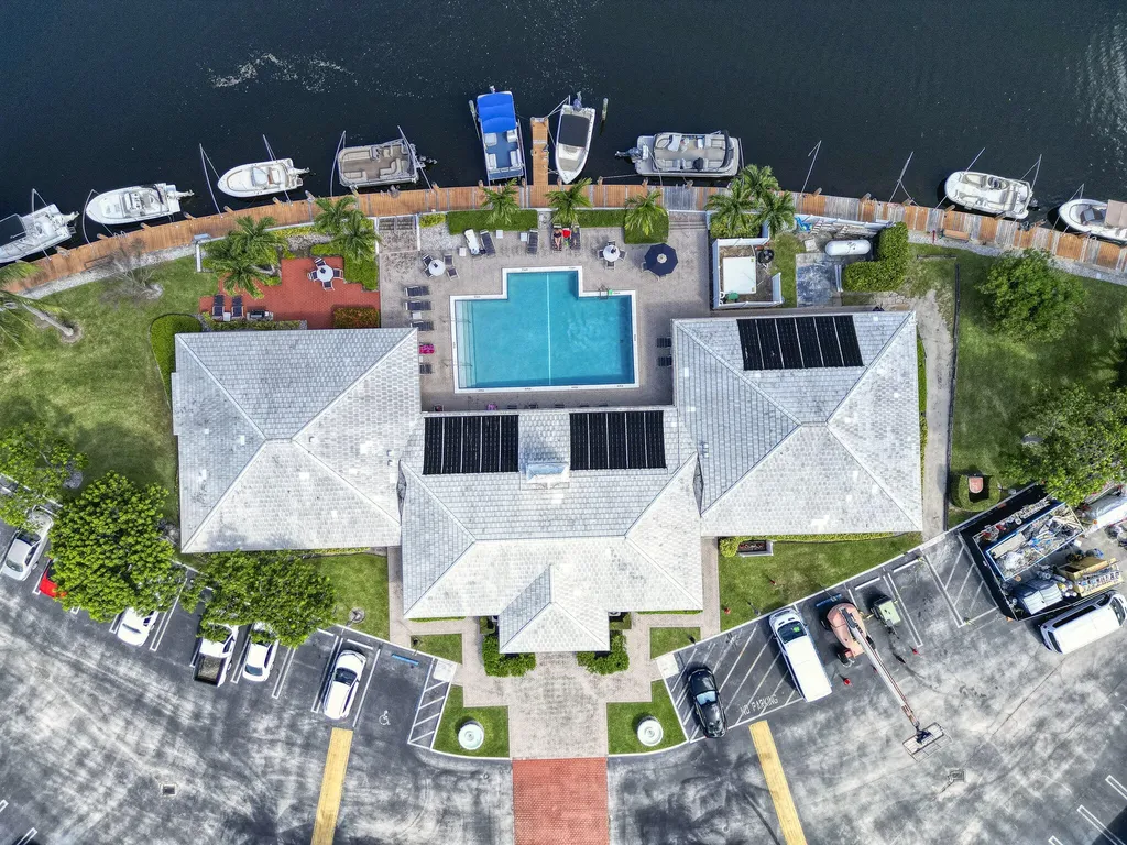 130 Cypress Club Drive Pompano Beach FL 33060