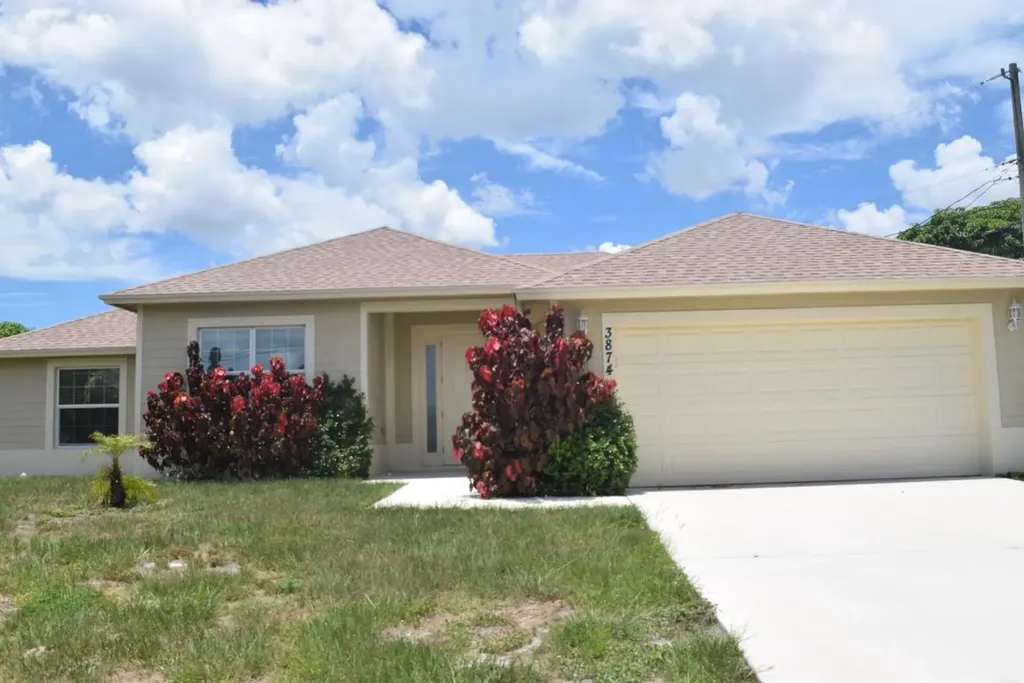 3874 SW Mccrory Street Port St Lucie FL 34953