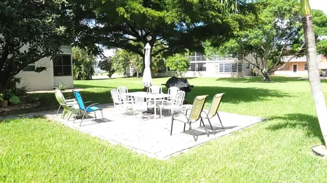 147 Bedford F West Palm Beach FL 33417