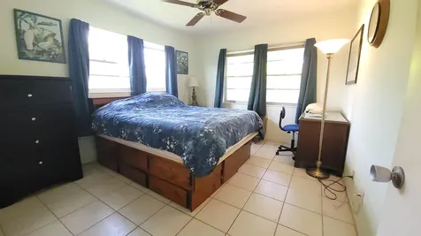 147 Bedford F West Palm Beach FL 33417