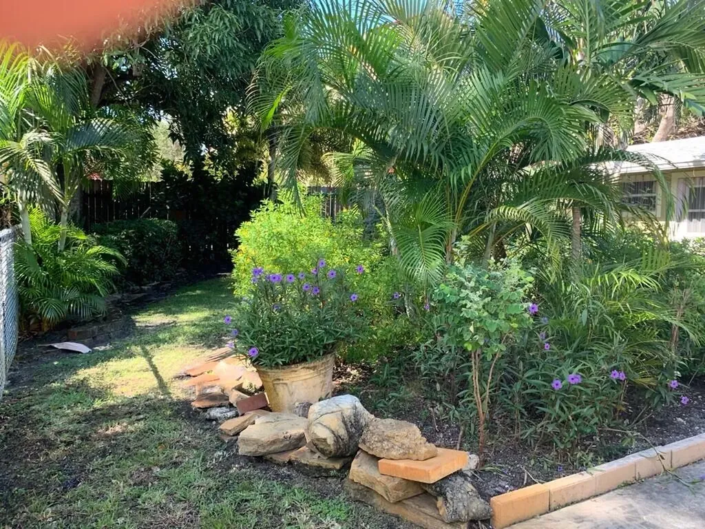 213-215 S Ocean Breeze Lake Worth Beach FL 33460