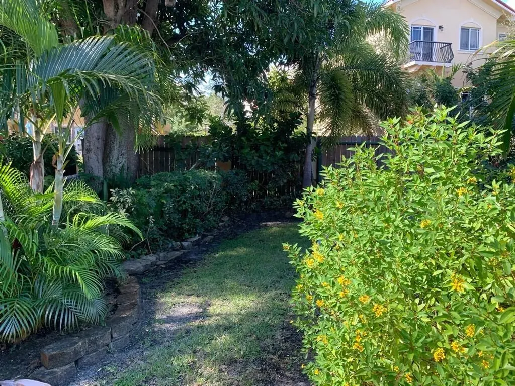 213-215 S Ocean Breeze Lake Worth Beach FL 33460