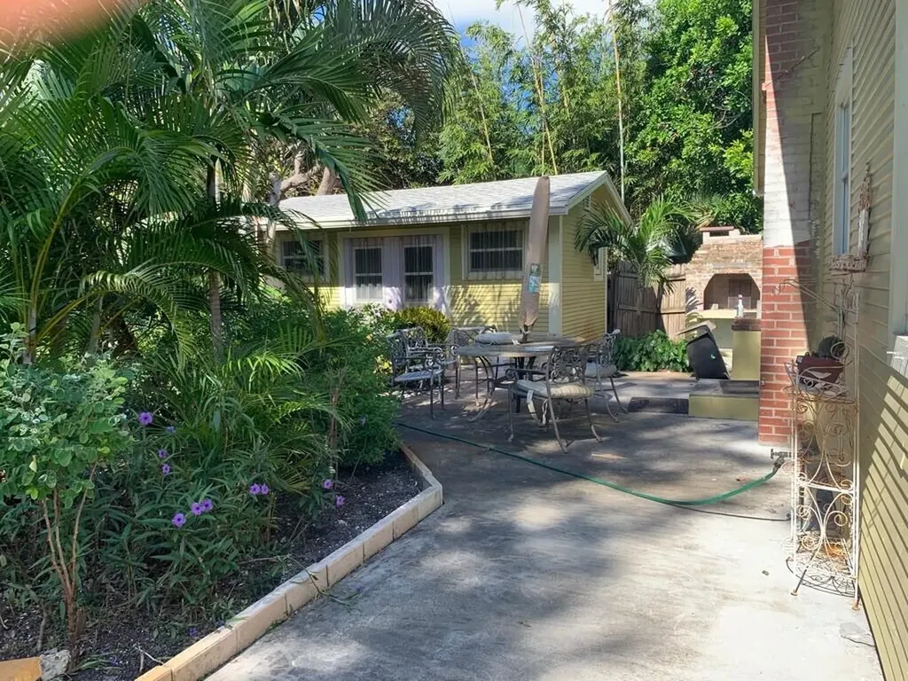 213-215 S Ocean Breeze Lake Worth Beach FL 33460