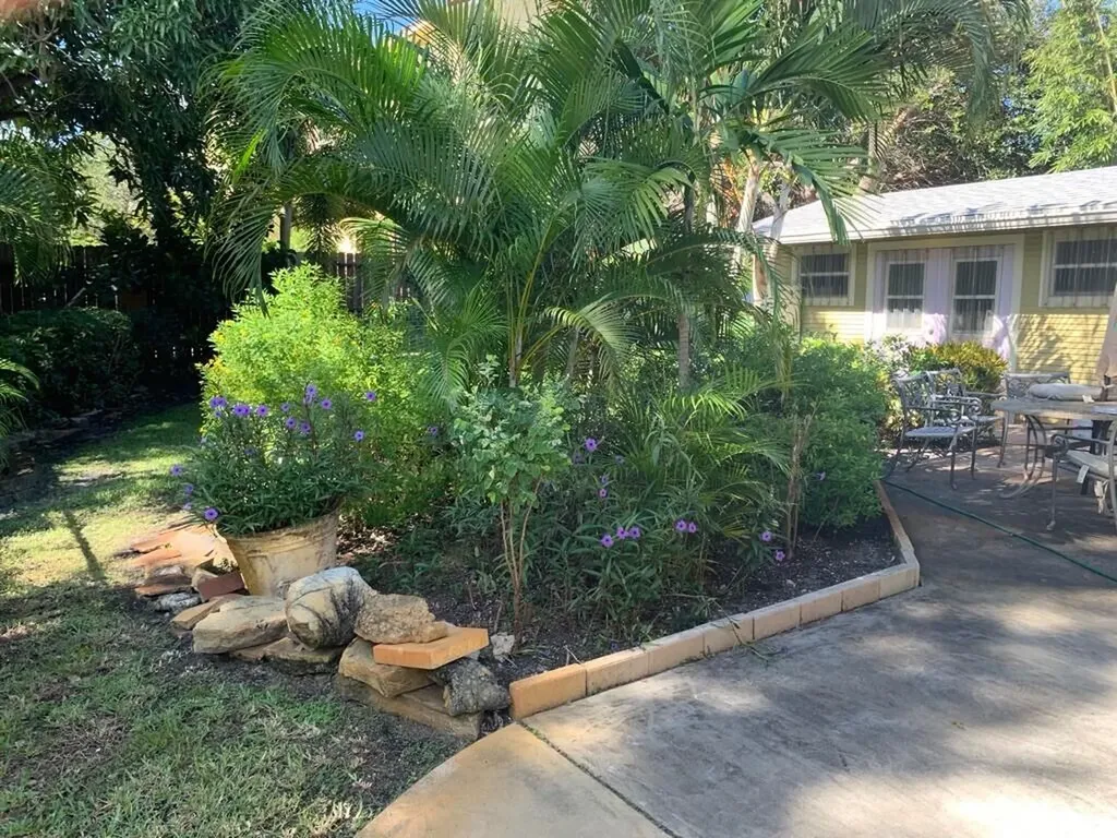 213-215 S Ocean Breeze Lake Worth Beach FL 33460