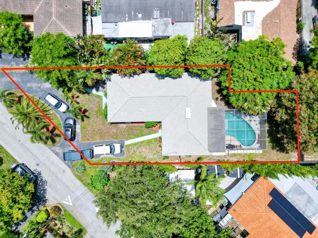 1680 NE 34th Lane Oakland Park FL 33334