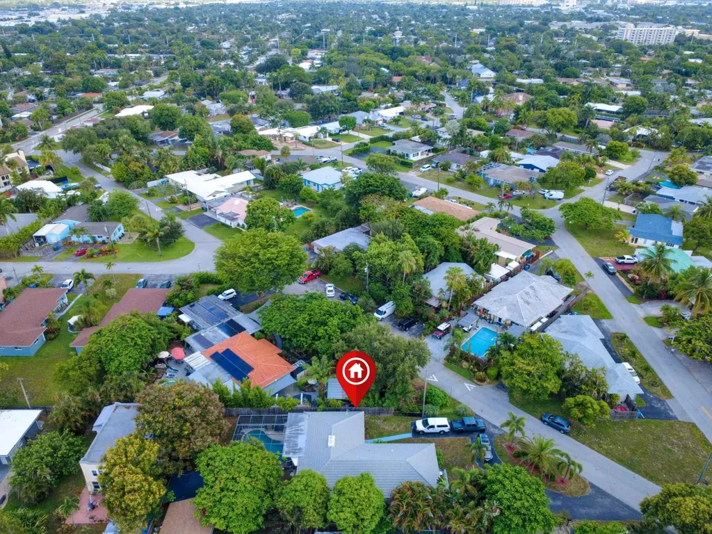 1680 NE 34th Lane Oakland Park FL 33334