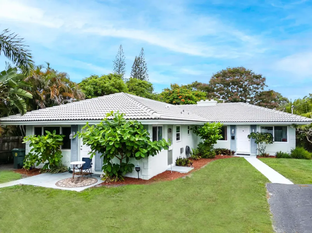 1680 NE 34th Lane Oakland Park FL 33334