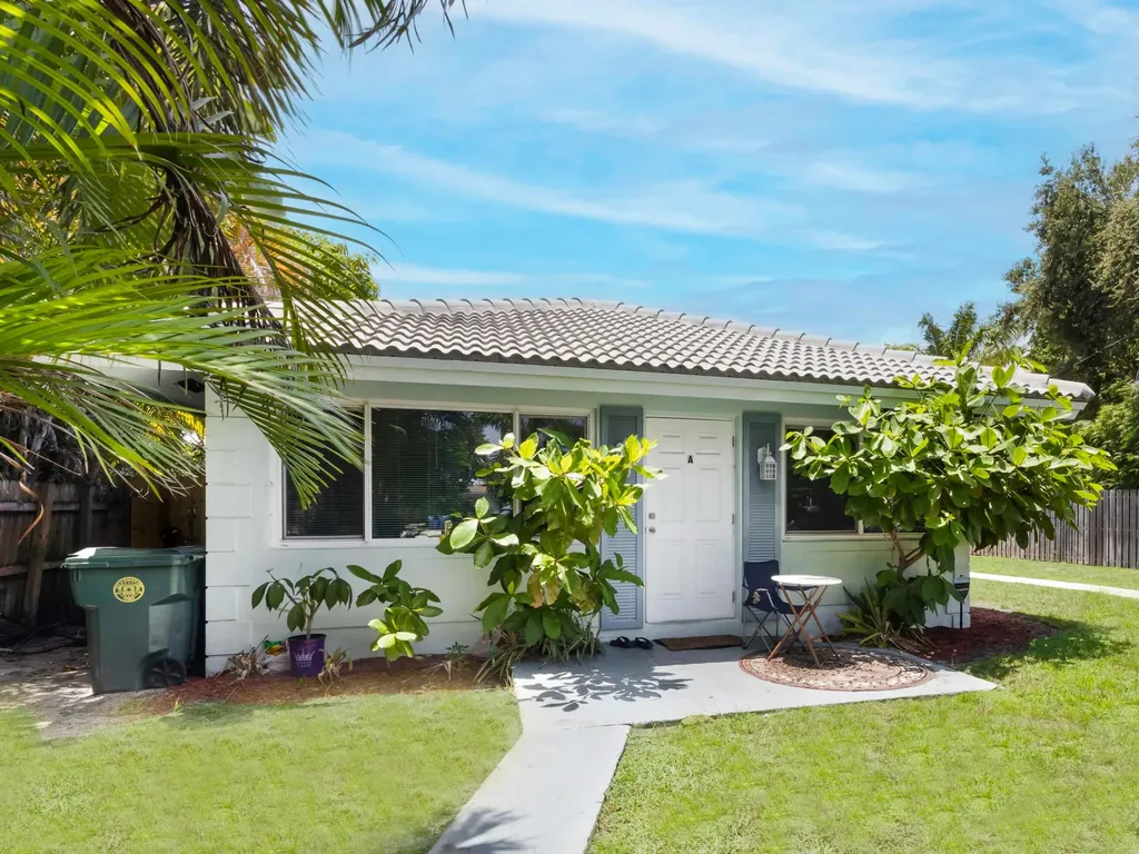 1680 NE 34th Lane Oakland Park FL 33334